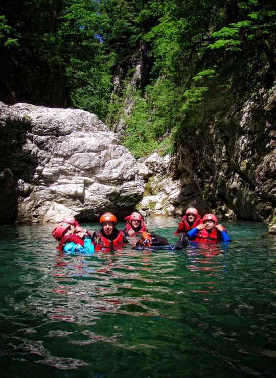 Diving while rafting in Arachthos